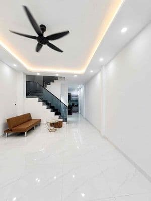 Hẻm Ô Tô Nguyễn Kiệm- Gần BV 175. 2 Tầng BTCT