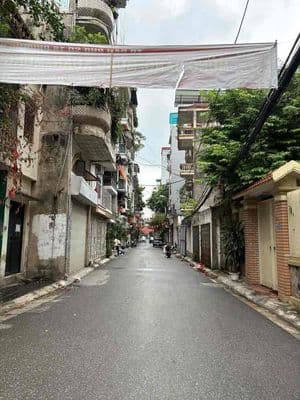 Phố Hoàng Ngân,Cầu Giấy - oto qua nhà - 58m2x4T , MT4,5m - nở hậu