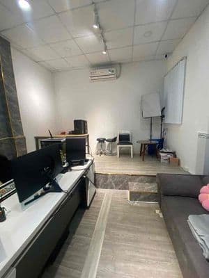 cho thuê nguyên căn Mặt Tiền Q5