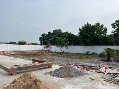 Chú gửi bán đất và khối văn phòng