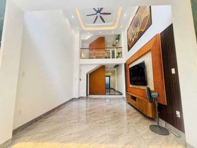 Bán nhà mới 61m2, 5PN, thang máy, 1 sẹc Đường số 7 Nguyễn Duy Trinh,Q2