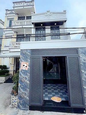 Nhà chín chủ cần bán gấp căn nhà 1 lầu xây ở chắc chắn,15 Mt,dt52 cn