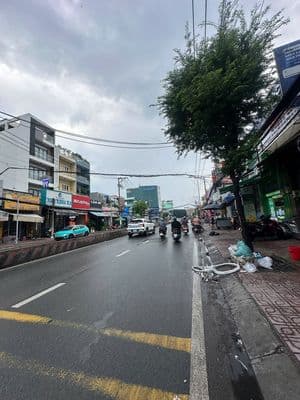 Cho thuê nhanh mặt tiền đường huỳnh tấn phát, s 5x12m.