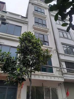 Cho thuê nhà Mậu Lương 50m² 5.5 tầng 6PN – Vỉa hè, Ô tô tránh, 13 Tr