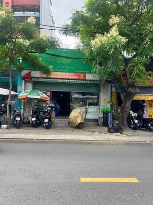 Cho thuê mặt bằng đối diện trường đại học