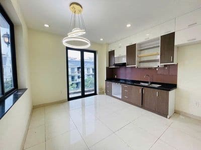 HOT Lakeview City! Nhà phố 6x16, đường lớn 25m, giá: 28tr/th
