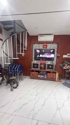 2 tỷ 200 - Nhà 2 mặt tiền Hẻm xe hơi trục Phan Huy Ích sầm uất