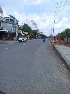 Bán Đất Mặt Tiền Kinh Doanh Tốt, Đường Chính KCN Sống Thần 1, Dĩ An