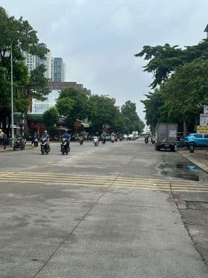Nhà phố Mặt Tiền kinh doanh Văn P gần Vincom phường Dĩ An, Bình Dương