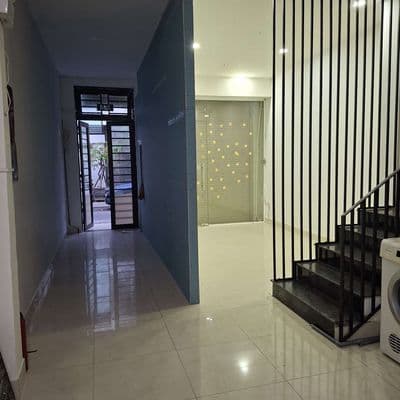 Cho thuê nhà 3 tầng: sương nguyệt anh - 5 phòng - 5wc