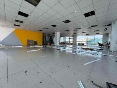 Cho Thuê 250m2 sàn trống suốt ngay Bà Triệu Tp Huế