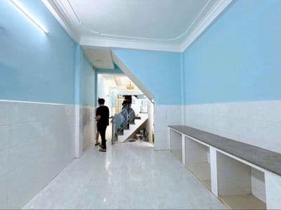 Cho thuê nhà đường gò dầu - gần ngã tư tân sơn nhì : đúc 3 tấm đẹp