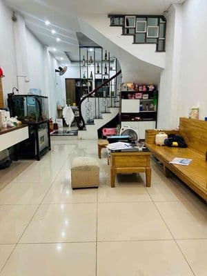 Cho thuê nhà Xã Đàn 45m2 4 tầng mặt tiền 9m kinh doanh 20 triệu