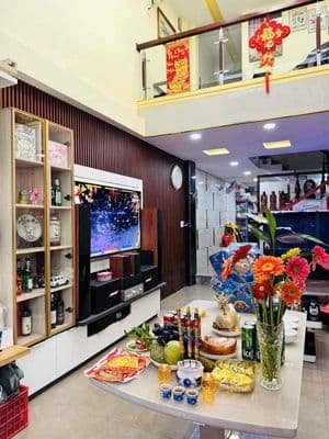 Nhà đẹp 4 tầng, hẻm ô tô 5m,dt (4x16m),, k lộ giới , học lạc q5