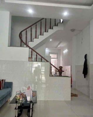 Cho thuê nhà trệt lầu gần sân vận động Đông Hòa