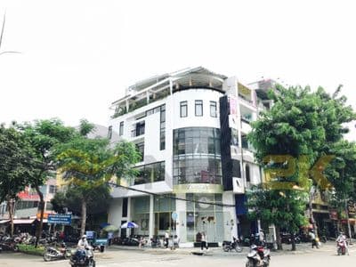 Spa Căn góc 2MT 336 Phan Xích Long, PN. Dt: 5x16m, Kc: trệt 4 lầu