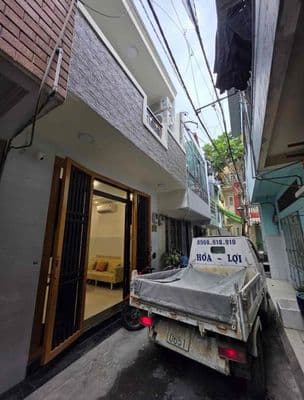 Nhà sài gòn sát bên đầm sen giá 4 tỷ 950