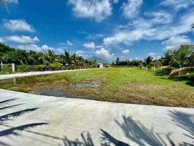 Bán nền góc 2 mặt tiền - gần cv dương minh châu