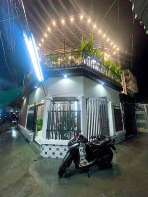 nhà bán sổ hồng riêng gốc 2 mặt tiền đường trước nhà 4 m