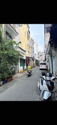 ÂU CƠ, TÂN BÌNH- Nhà bán 536/. Âu Cơ, P. Tân Bình Ngay k