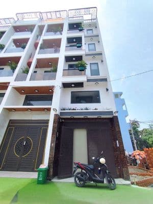 Nhà 5 tầng btct mới hoàn thiện – full nội thất - hxh – gần đh gtvt