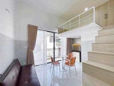 Cho Thuê Duplex Ban Công Nội Thất Cao Cấp Gần Lotte Mart Q7 và TTTP Q1