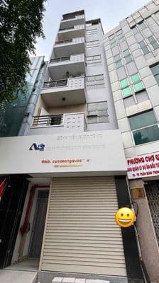 Mặt bằng + gác lửng mới ngay mặt tiền sát cầu chữ y quận 5