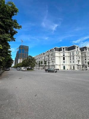 Nhà dân xây An Dương Vương, Tây Hồ, 60m2, ô tô tránh, hơn 19 tỷ