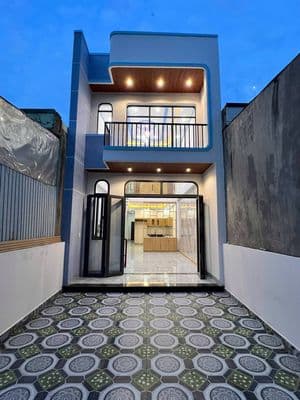 Bán nhà 100m2 khu công nghiệp Mỹ Phước 3, 3PN, sân xe hơi
