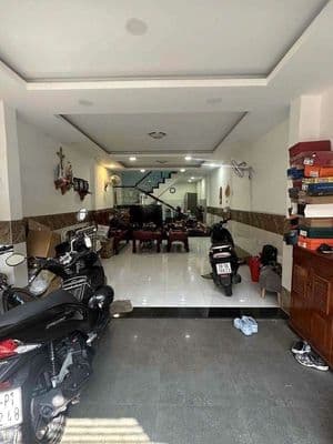 Cho thuê nhà hẻm xe hơi – 201/ nguyễn xí, p.26,bìnhthạnh dt:4m × 17m