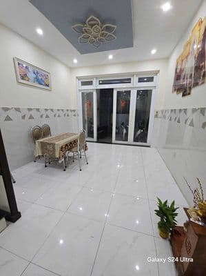 Cho thuê nhà tầng trệt rộng 4x20m – Giá chỉ 4 triệu/tháng