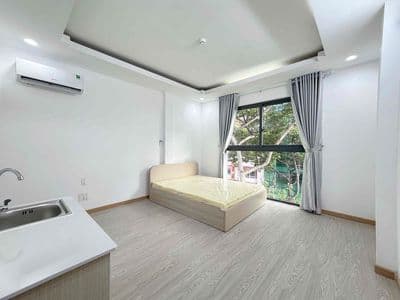 siêu phẩm studio full nội thất cửa sổ lớn - sát cầu Nguyễn Tri Phương