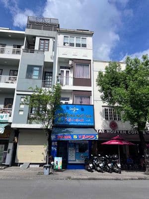 cần cho thuê mặt tiền Hoàng Hoa Thám, P6 BT. DT 5x7m nhà 4 lầu