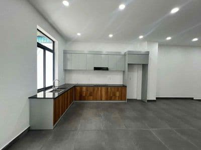Cho thuê nhà phố nội thất cơ bản, nhà trống giá chỉ 28tr/tháng