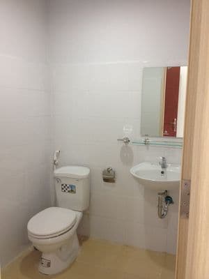 Chính chủ cho thuê căn hộ 54m2 tại HQC Plaza, 3,6 triệu VND, 2PN + 2WC