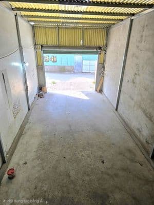 Cho thuê kho đường Đặng Thùy Trâm, hẻm xe tải, có gác, 80m²
