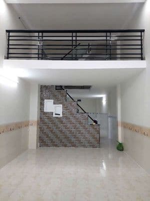 Nhà mặt tiền ngay chợ đông đúc, kd đa ngành. sẵn 3pn 3wc