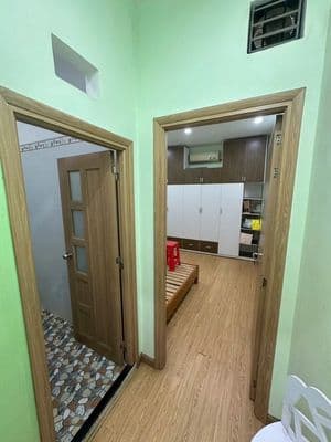 Cho thuê nhà mt đường lý tuệ . phường tân quý 4 x 15 m đúc 1 lầu đẹp