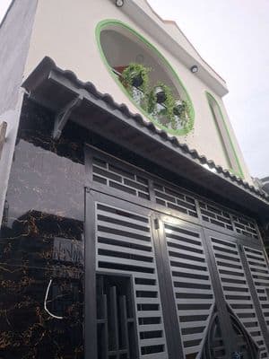 tôi chính chủ bán nhà trệt lầu hóc môn sdc mua bán vì bằng
