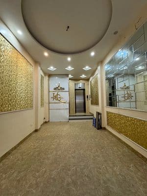 Cho thuê nhà mặt phố Chùa Quỳnh - 40m2 - 5 tầng thang máy