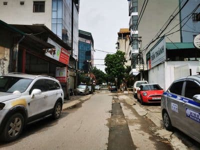 cho thuê nhà 4 tầng ô tô đỗ cổng