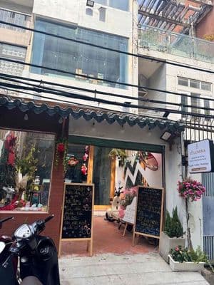 Mặt Tiền Hẽm Kinh Doanh 69/…Nguyễn Gia Trí 70m2 Có Sân Khu Sinh Viên