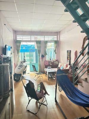 Nơ trang long - 1 trệt lầu - chính chủ lâu năm