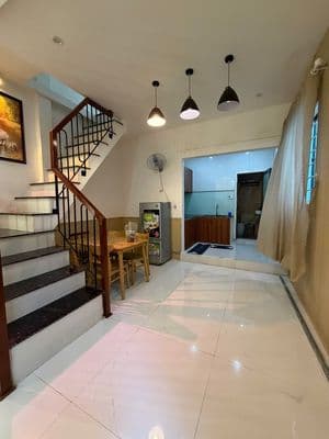 Nhà kiệt 1,5m Lê Duẩn 2PN - 11tr