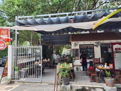 Cho thuê mt trần văn sắc q2 dt 200m2 giá 79tr