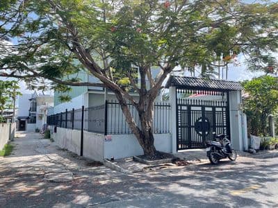 Bán Kho 7,3x26,5m Nở Hậu 8,4m Shr, MT Nhựa 10m Thông Gần Chợ Hóc Môn