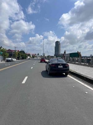 cần cho thuê hoặc bán