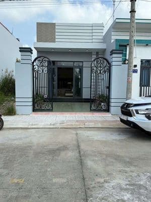 NHÀ Khu Tái Định Cư Phú Nhuận Bến Tre