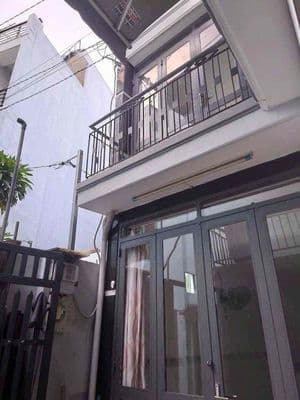 2 tầng sổ hồng riêng ngay khu phan xích long