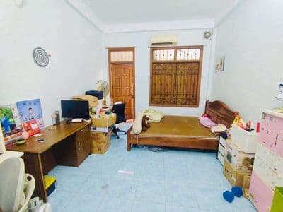 Nhà sát phố tam trinh gần cầu mai động 35m2